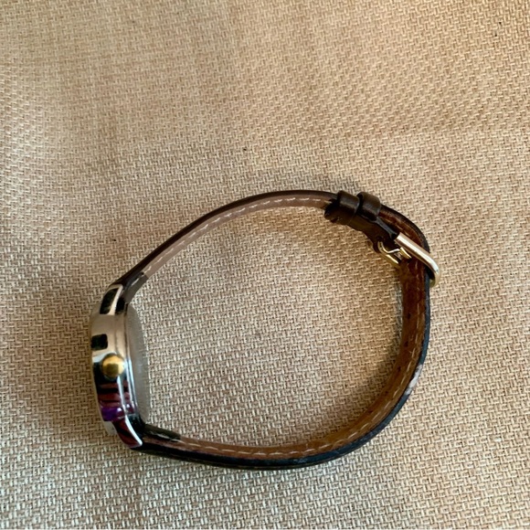 TIMEX Women's Vintage K8 Goldtone Watch - Picture 2 of 9